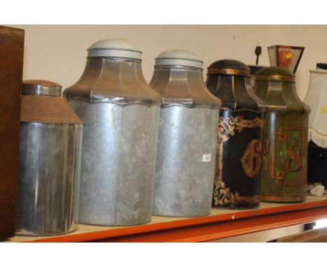 A QUANTITY OF VINTAGE STYLE LIDDED TOLE TINS