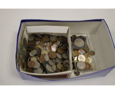 A BOX OF VINTAGE COINS ETC. 