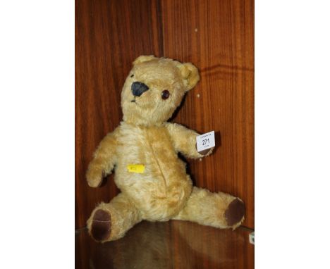 A VINTAGE TEDDY BEAR