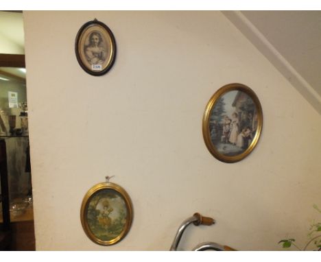 THREE OVAL FRAMED PICTURES TO INC A PORTRAIT ENGRAVING TOGETHER WITH ANOTHER (2)