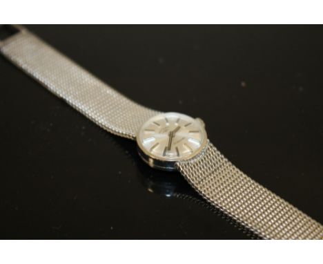 A LADIES HALLMARKED SILVER ROTARY WRIST WATCH