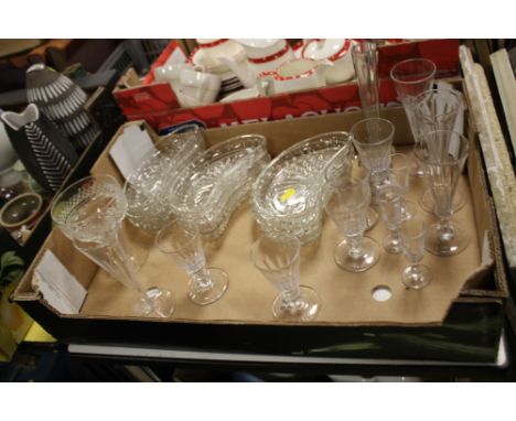 A TRAY OF ANTIQUE GLASSWARE TO INCLUDE A SET OF TWELVE EDWARDIAN DISHES, GEORGIAN DRINKING GLASSES ETC.  