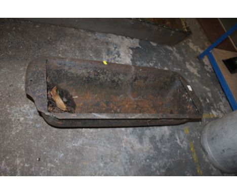 A SMALLER VINTAGE CAST METAL RECTANGULAR  TROUGH  L-88 CM