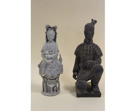 A BLANC DE CHINE STYLE FIGURE OF A GEISHA TOGETHER WITH A CERAMIC WARRIOR FIGURE 