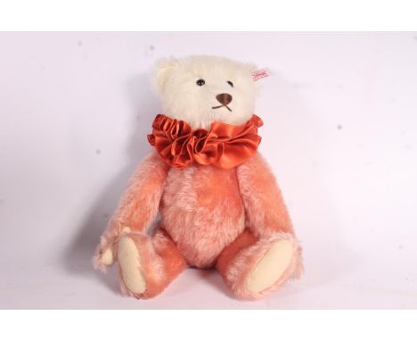 Steiff 037542 Teddy Bear Dolly, 30cm, limited edition 319/2006, with certificate of authenticity, boxed.
