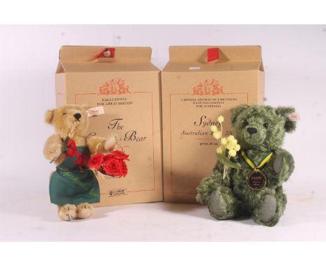 Steiff 675331 Sydney The Australian Bear 2000, 26cm, limited edition 370/2000, with certificate of authenticity, boxed and St