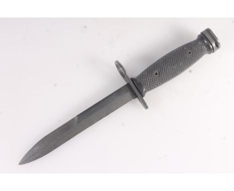 United States of America USA American M7 knife bayonet, for the M16 rifle, the blade guard stamped 'US M7 BOC', chequered pla