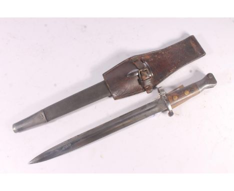 British 1888 pattern mk1 second pattern Lee Metford sword bayonet, the medial ribbed blade with blade spine stamped with Soli