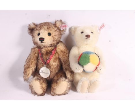 Steiff 653476 Teddy Bear Fraser, 22cm, limited edition 00046/1500, with certificate of authentic, bagged, and Steiff 661273 T