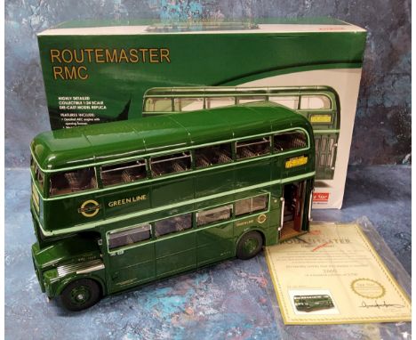 Sun Star (1/24th scale) London Transport Routemaster Bus "Greenline" Limited Edition - finished in dark green with light gree