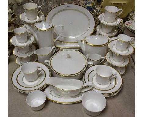 An Extensive Spode Golden Eternity pattern six setting dinner, tea nad coffee service inc Coffee pot, Tea pot, tureen and cov