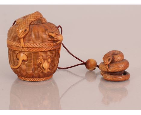 A GOOD QUALITY SIGNED JAPANESE CARVED BOXWOOD TOBACCO BOX & NETSUKE, and a spherical wood ojime, the netsuke in the form of a