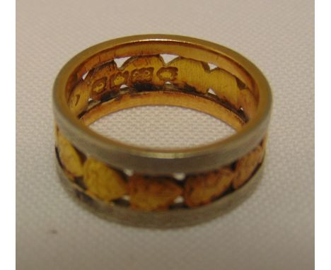 A yellow and white gold ring, approx total weight 7.5g