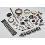 1 Konv. Schmuck Silber (ca. 15 Teile) z.T. mit Halbedelsteinen, 1 Taschenuhr Silber 800 um 1900