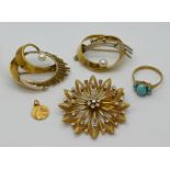 1 Brosche und 2 kleine Anhänger je GG 18ct. z.T. mit weißen Steinen sowie 2 Broschen und 1 Ring je G