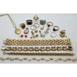 1 Konv. Schmuck GG 8ct. z.T. mit Bernstein, z.T. mit Medaillon, je Asp./Tsp.