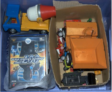 A collection of assorted loose and playworn diecast toy vehicles to include tinplate  Sutcliffe model dumper truck, Matchbox 