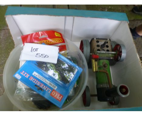 Die-cast : Mamod traction engine model in fair condition, together with some Hornby accessories, plus box of Britains/soldier