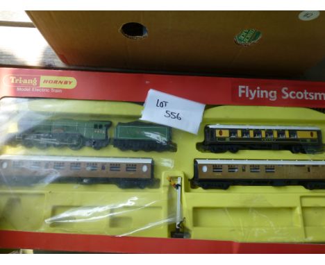Die-cast : Hornby/Triang - railway set, Flying Scotsman incomplete but engine/carriages in set, pllus a box of other Hornby 2
