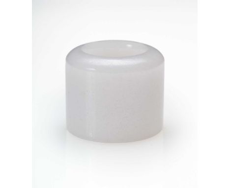 □ A CHINESE WHITE JADE ARCHERS RING, QING DYNASTY, 19TH CENTURY the well-polished stone of bright white tone, 2.7cm high Prov