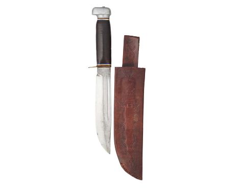 □ AN AMERICAN COMBAT KNIFE, 20TH CENTURY
with robust fullered blade formed with a clipped-back point and engraved with a lion