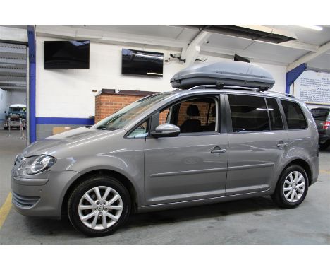 Make &amp; Model: VW Touran Match TDIDate of Reg: VU59 NVLColour: Greycc: 1896MoT: 17-01-2023Fuel Type: DIESELMileage: 161kTr