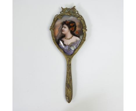 Bronze enamelled Art Nouveau hand mirror, ca 1920Bronzen geëmailleerde Art Nouveau handspiegel, ca 1920L 23.5 cm