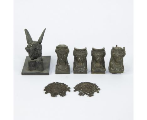 Various bronze Empire decorative elementsLot bronzen Empire versieringselementen10 x 11 x 7, 6.5 x 6 &amp; H 6.5 cm provenanc