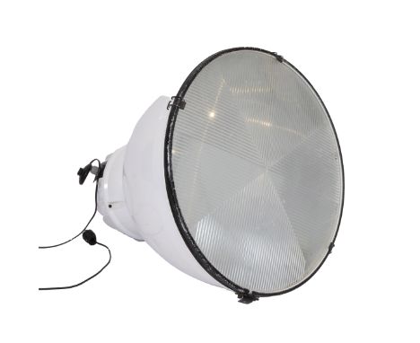 Large industrial floor lamp with diffuse lightGrote industriële vloerlamp met diffuus lichtH 66 Diam. 64 cm
