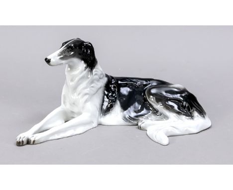 Liegender Barsoi, Rosenthal, Selb, um 1936, Modellnr. K 200, Entwerfer M. Valentin, staffiert in Unterglasurgrau, L. 28 cm