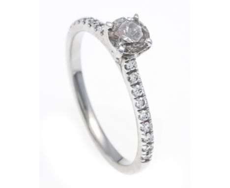 Brillant-Ring WG 585/000 mit einem Brillanten 0,55 ct get.W/PI1 und 18 Brillanten, zus. 0,09 ct W/SI, RG 54, 1,8 g