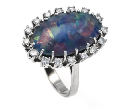 Opaltriplette-Brillant-Ring WG 585/000 mit einer Opaltriplette 19,5 x 12 mm und 16 Brillanten, zus. 0,40 ct l.get.W/SI, RG 56