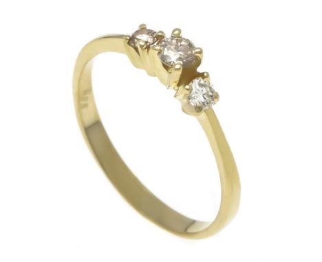 Brillant-Ring GG 585/000 mit 3 Brillanten, zus. 0,30 ct get.-Fancylightbrown/SI-PI1, RG 53, 1,5 g