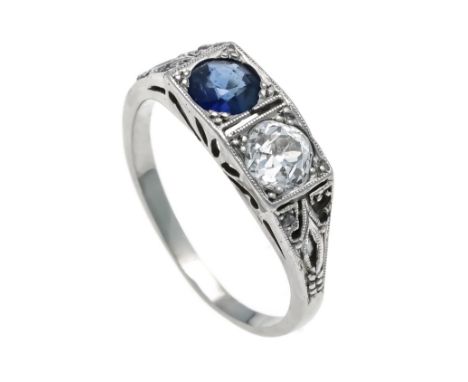 Art Déco Ring WG 750/000 ungest., gepr., mit einem Altschliff-Diamanten 0,50 ct l.get.W-W/VS und einem rund fac. Saphir 5 mm 