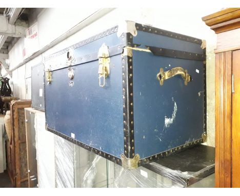 A vintage blue travel trunk by Mossman of London.Dimensions : Height : approx 36 cmWidth : approx 91 cmDepth : approx 51.5 cm