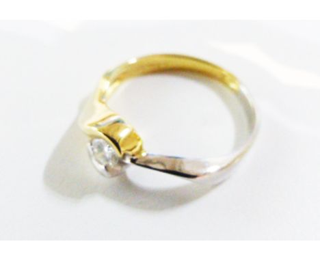 An 18ct yellow gold single stone diamond ring.