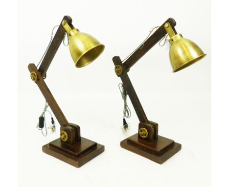 A pair of adjustable desk lamps, 67 x 97 x 39cm.