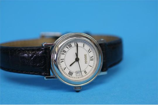 Gucci Sapphire Crystal Watches Flash 