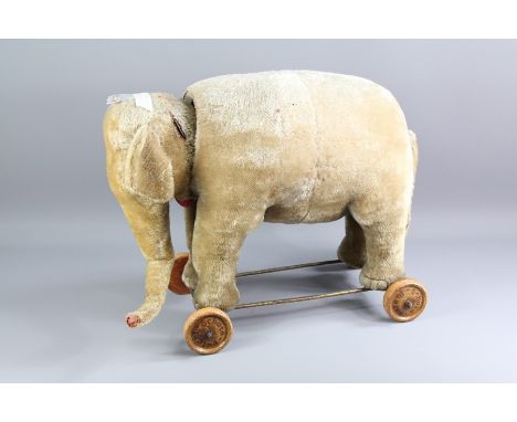 A Vintage Schuco Yes/No Mechanical Elephant, his tail operates a yes/no head mechanism which really brings him to life. Made 