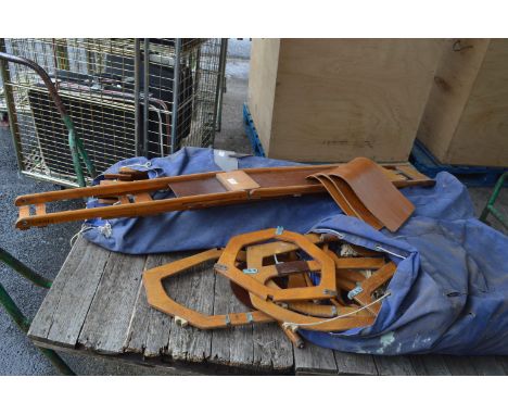 Vintage Self Assembly Canoe (may require restoration)