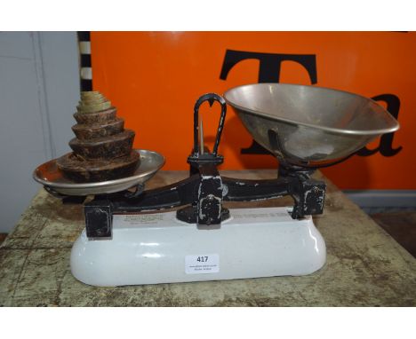 Vintage Avery Enamel Kitchen Scales 