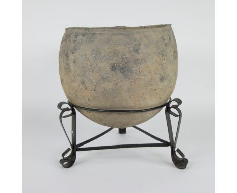 Archaeology, ancient northern Europe, late Neolithic-early Bronze Age, rare earthenware urn with accompanying ash remains, si