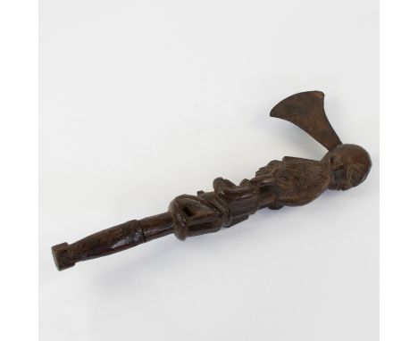 Ceremonial axe Yoruba, NigeriaCeremoniële bijl Yoruba, Nigeria53 x 22 x 10 cm