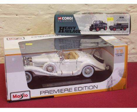 Maisto 1:18 Mercedes-Benz 500 K type special Roadster and Corgi Classics Pickfords Heavy Haulage (16601), boxed Condition rep