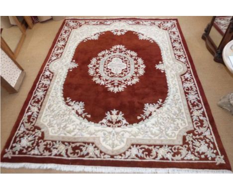 G.H. Frith Ltd. Mahal Indian red/cream carpet 300 x 245cm. Condition report: see terms and conditions