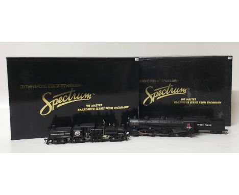 Spectrum Bachmann "Ho" scale 80 ton three truck shay Greenbriar & Elk River (wood cab) 81903 and "Ho" USRA Light 4-8-2 Mounta