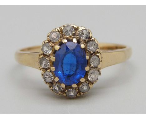 A 9ct gold blue and white stone cluster ring, 2.3g, P 