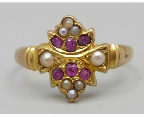 A Victorian 15ct gold, ruby and pearl ring, Birmingham mark, 2.1g, P 