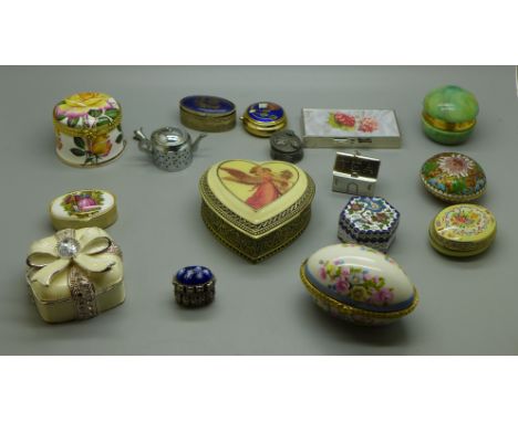 Trinket boxes, etc., including two cloisonne (16) 
