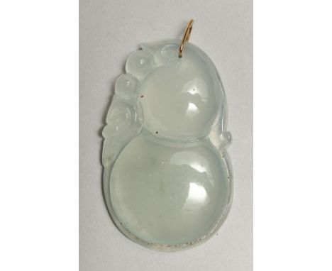A GOLD TOP ICY JADE PENDANT